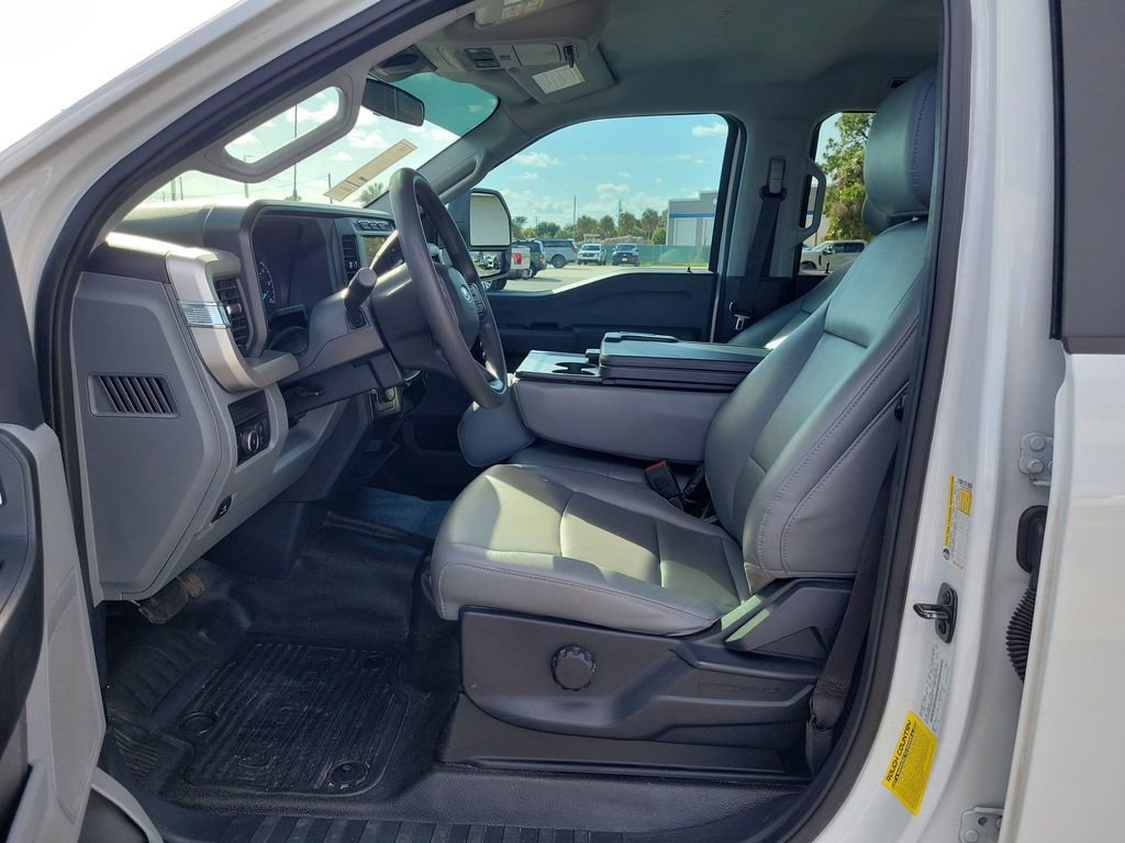 Certified 2024 Ford F250 XL w/ XL Chrome Package AWD/4WD image 17