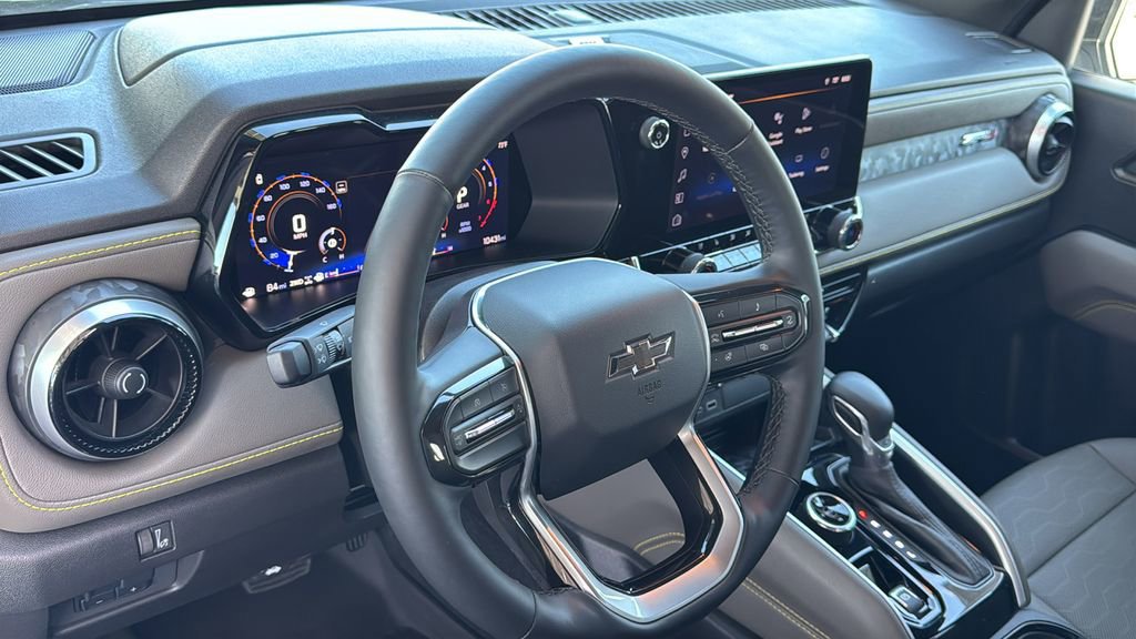 Used 2025 Chevrolet Colorado ZR2 w/ Technology Package image 24