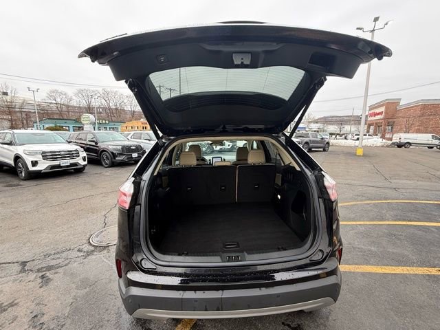 Certified 2022 Ford Edge SEL w/ Convenience Package AWD/4WD image 8