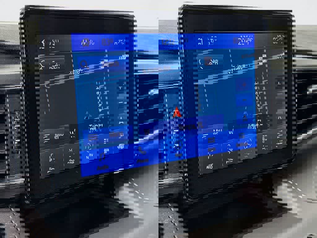 Certified 2020 Ford Explorer XLT w/ Equipment Group 202A image 28