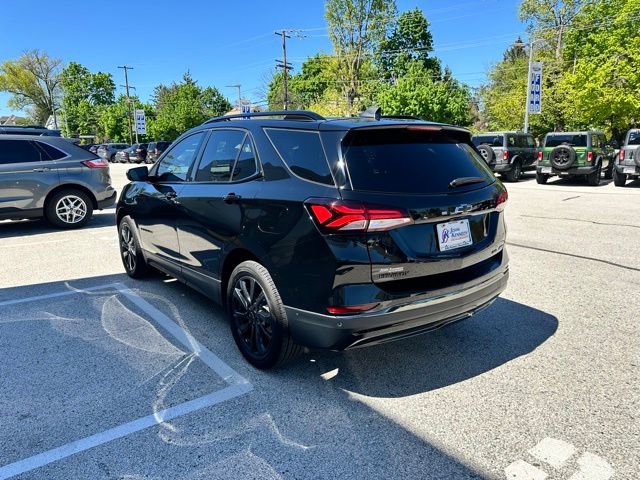 Used 2023 Chevrolet Equinox RS AWD/4WD image 11