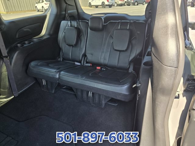 Used 2025 Chrysler Pacifica Select FWD image 12
