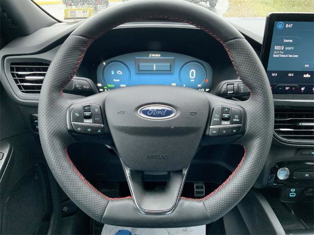 Certified 2023 Ford Escape ST-Line Elite w/ Premium Technology Package image 14