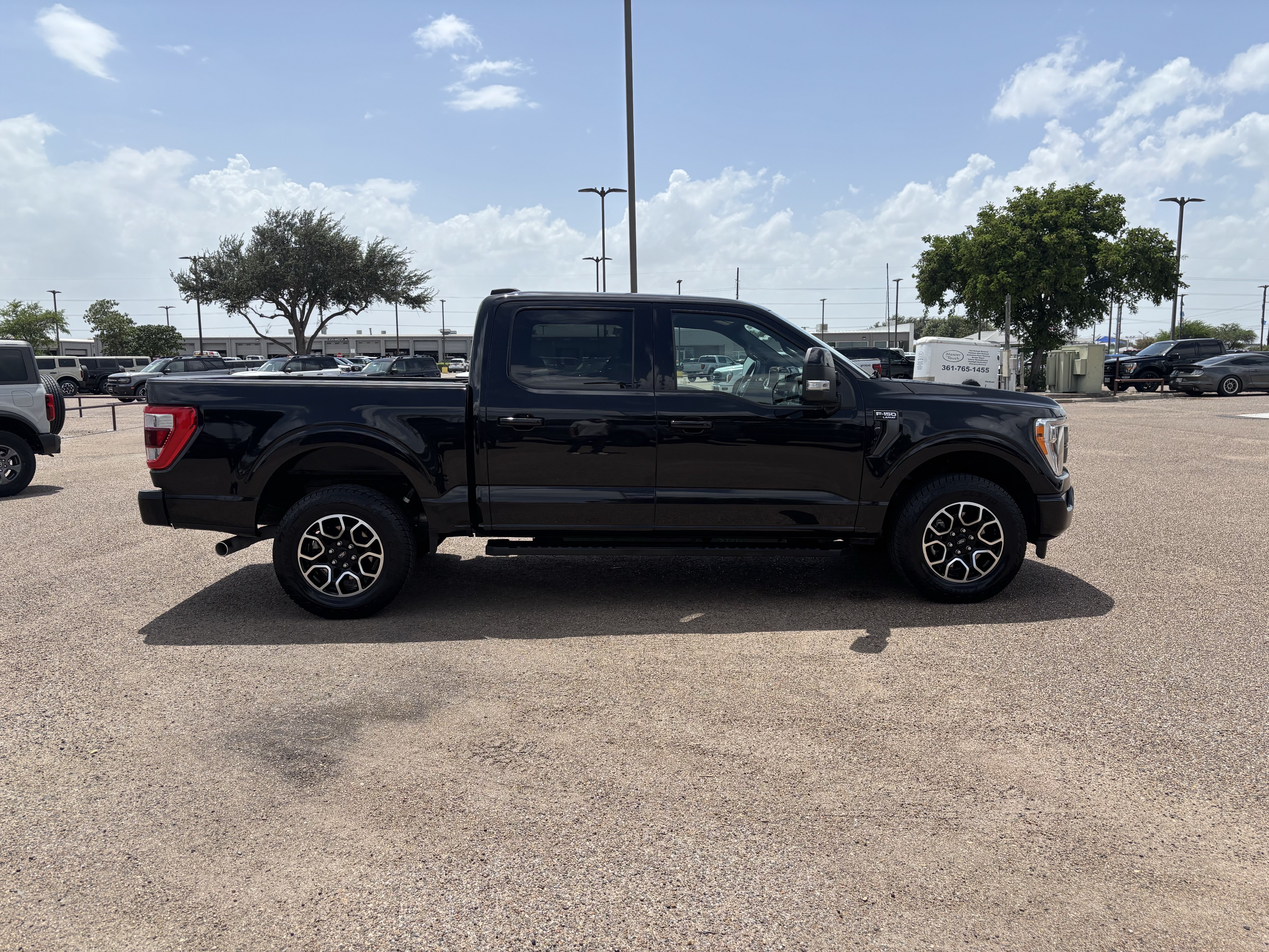 Certified 2023 Ford F150 Lariat AWD/4WD image 4