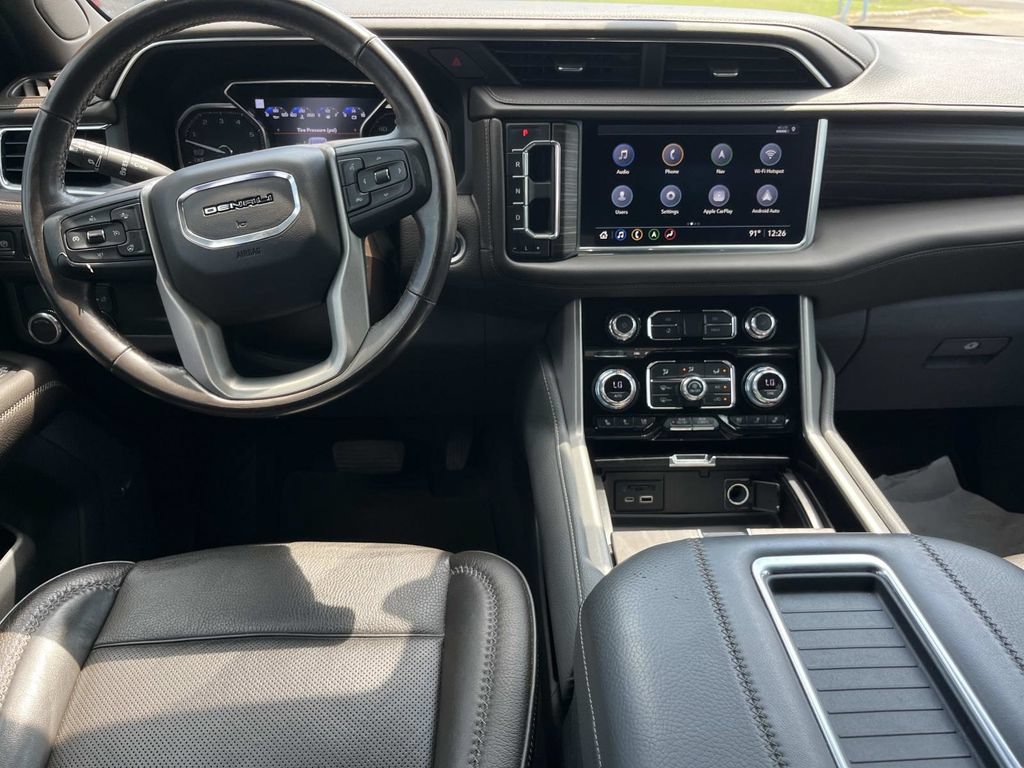 Used 2021 GMC Yukon XL Denali w/ Denali Premium Package RWD image 17