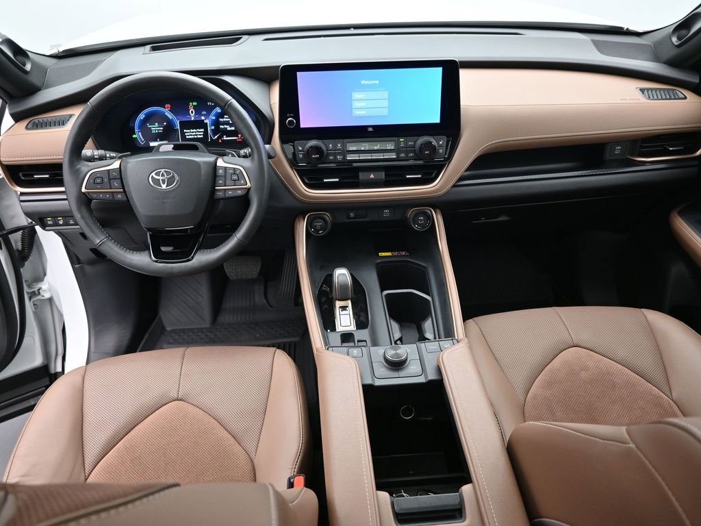 Used 2024 Toyota Grand Highlander AWD Hybrid image 22