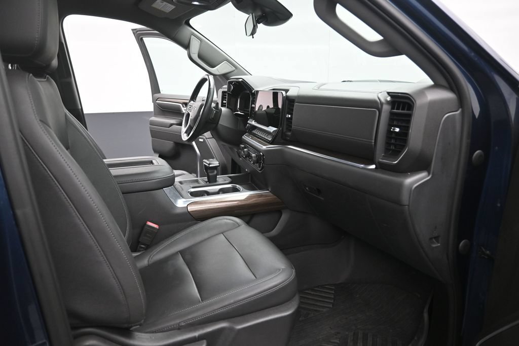 Used 2022 Chevrolet Silverado 1500 LT Trail Boss w/ LT Trail Boss Premium Package AWD/4WD image 26