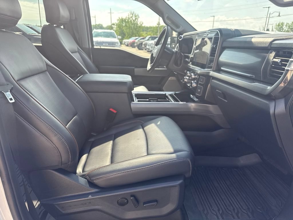 Certified 2025 Ford F350 Lariat w/ Lariat Ultimate Package AWD/4WD image 38