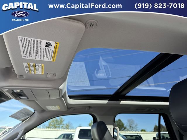 Certified 2025 Ford Expedition Active image 22