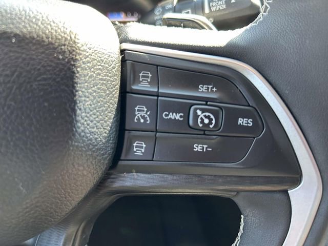 Used 2023 Jeep Grand Cherokee L Laredo w/ Luxury Tech Group I AWD/4WD image 22