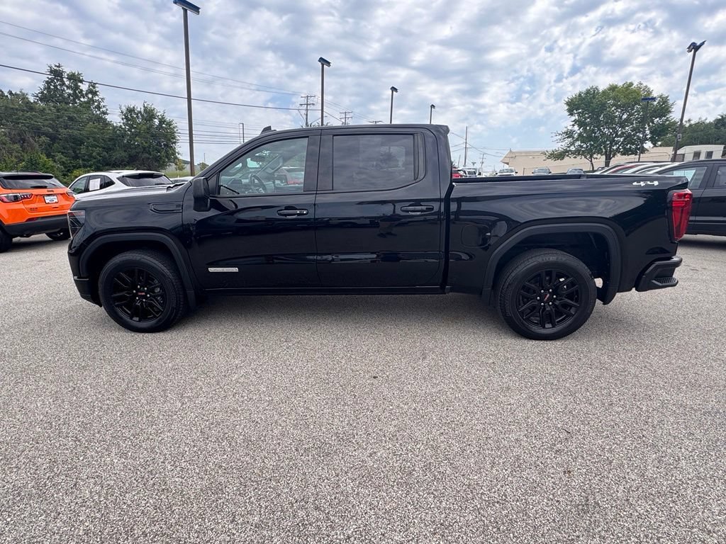 Used 2022 GMC Sierra 1500 Elevation AWD/4WD image 2
