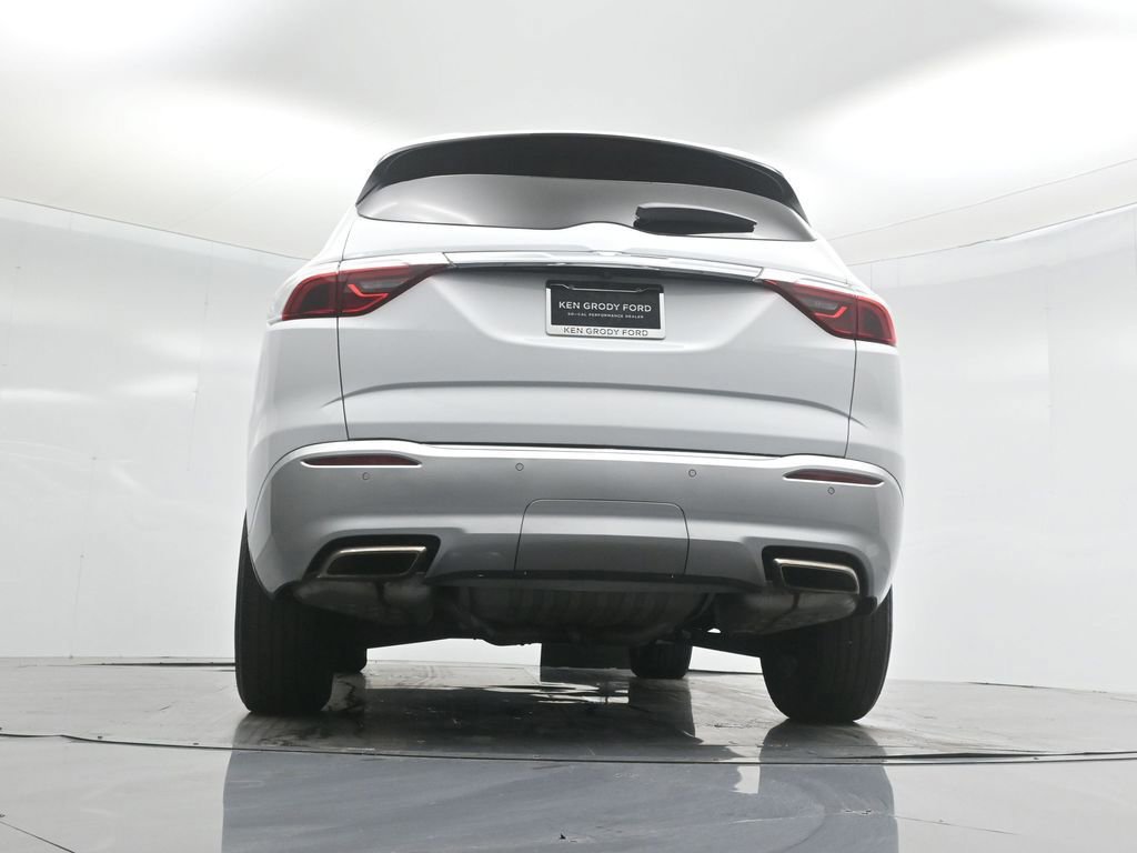Used 2022 Buick Enclave Essence image 15