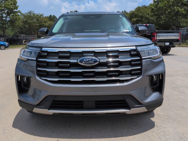 Certified 2025 Ford Explorer Active w/ Active Comfort Package AWD/4WD image 9