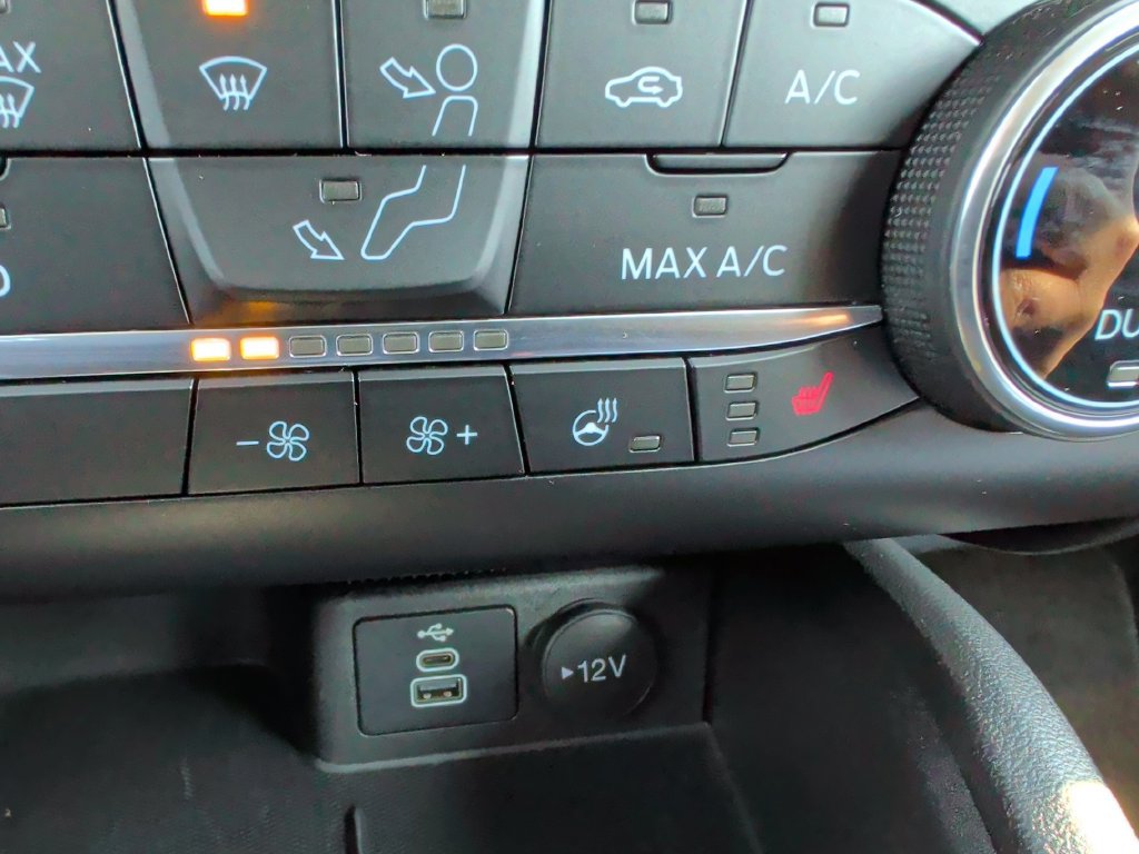 Certified 2024 Ford Escape Active AWD/4WD image 15
