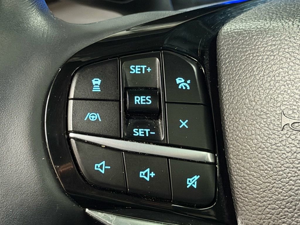 Certified 2023 Ford Explorer Platinum w/ Technology Package AWD/4WD image 38