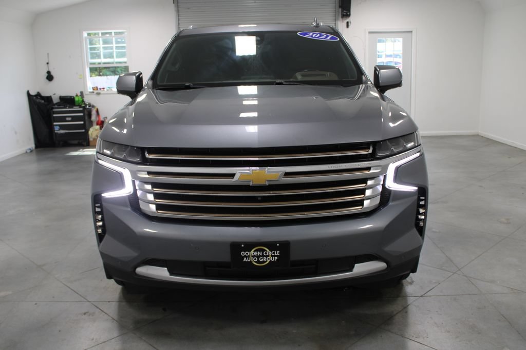 Used 2021 Chevrolet Suburban High Country RWD image 4