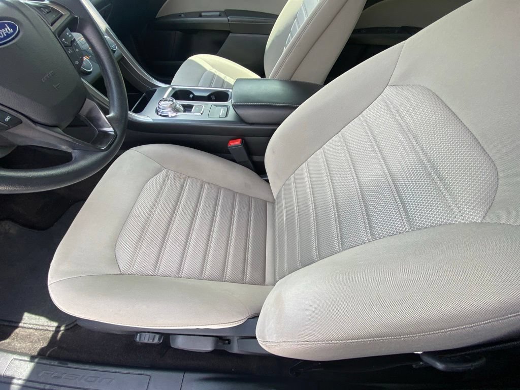 Certified 2020 Ford Fusion S FWD image 22