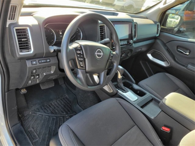 Used 2022 Nissan Frontier SV w/ Technology Package image 16
