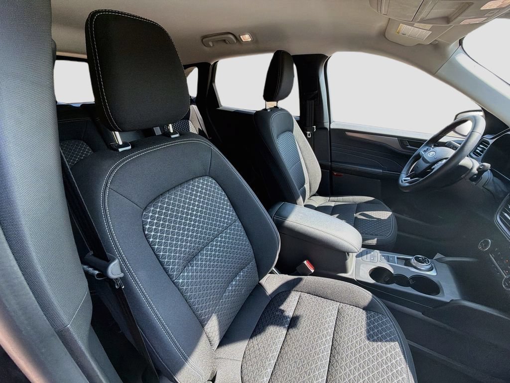 Certified 2024 Ford Escape Active AWD/4WD image 28