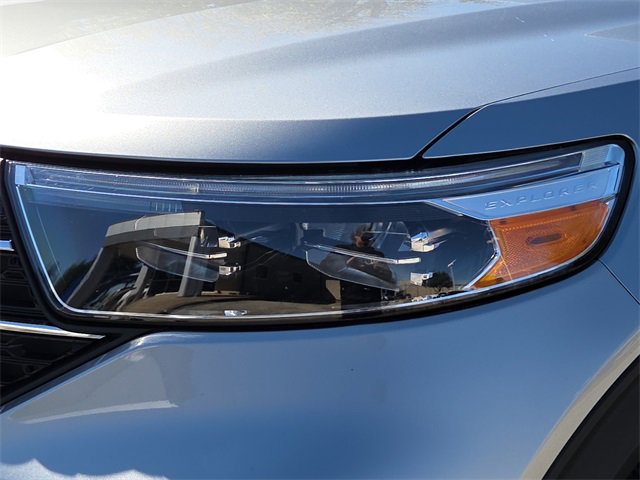 Certified 2024 Ford Explorer XLT w/ Equipment Group 202A image 4