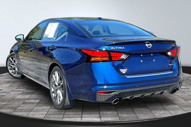 Used 2023 Nissan Altima 2.0 SR FWD image 2