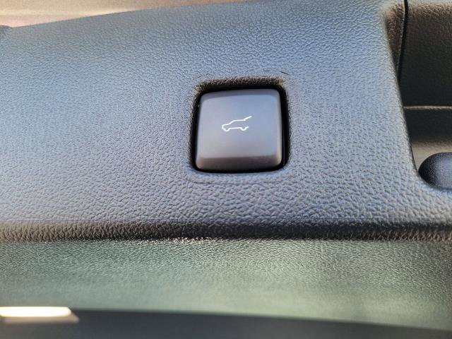 Certified 2024 Ford Escape SE w/ PHEV Premium Package FWD image 11