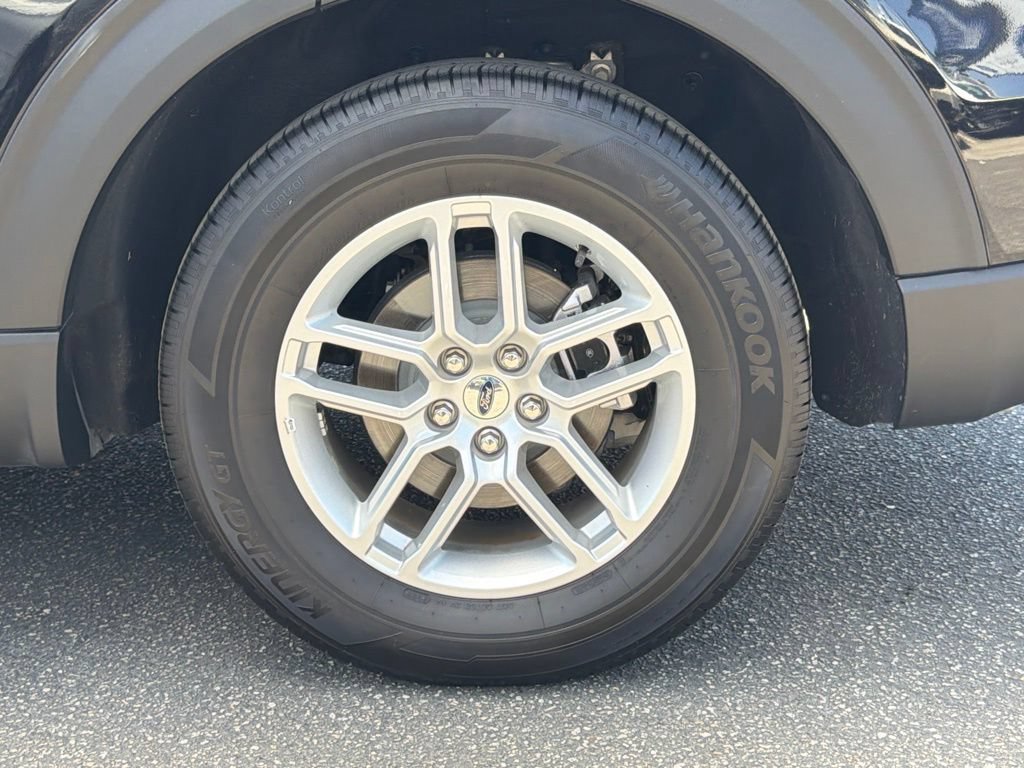 Certified 2025 Ford Explorer Active RWD image 21