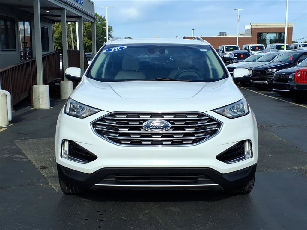 Certified 2019 Ford Edge SEL w/ Equipment Group 201A image 2