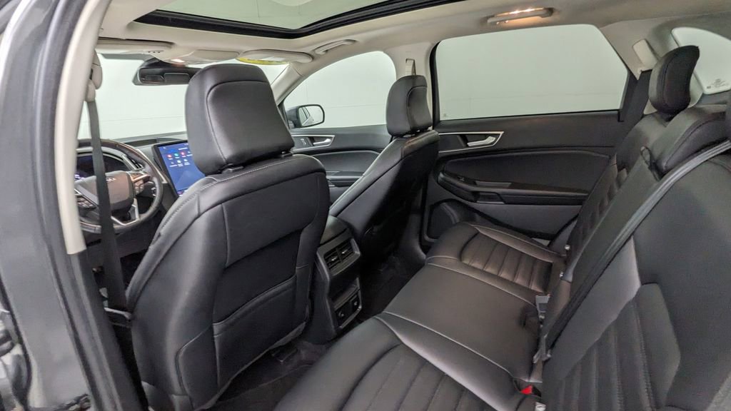Certified 2022 Ford Edge SEL w/ Convenience Package AWD/4WD image 32