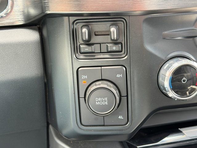 Certified 2023 Ford F450 Lariat w/ Lariat Ultimate Package AWD/4WD image 25