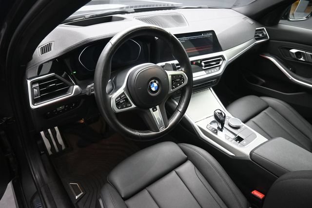 Used 2021 BMW 330i xDrive Sedan w/ M Sport Package AWD/4WD image 9