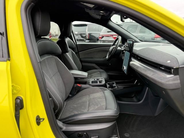 Certified 2025 Ford Mustang Mach-E GT image 33