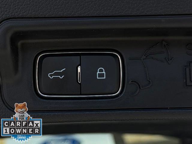 Certified 2025 Ford Explorer Platinum image 30
