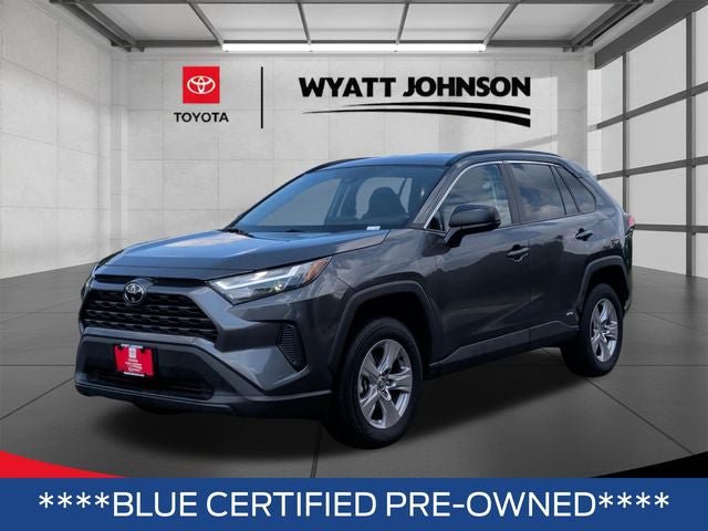 Used 2025 Toyota RAV4 LE AWD/4WD image 2