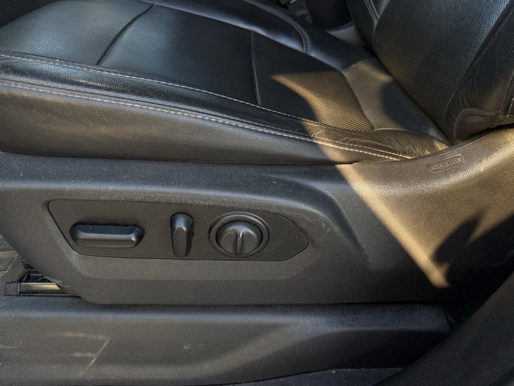 Used 2020 GMC Sierra 1500 SLT w/ SLT Premium Plus Package image 11