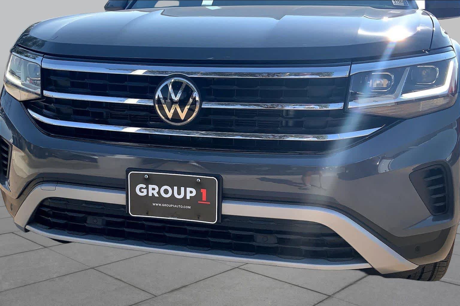 Used 2021 Volkswagen Atlas Cross Sport SE w/ V6 Towing Package FWD image 30