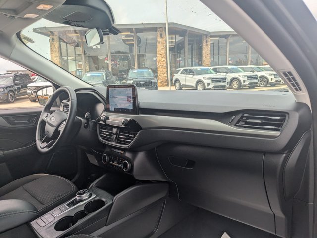 Certified 2025 Ford Escape Active w/ Cold Weather Package FWD image 34