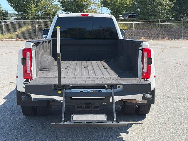 Certified 2024 Ford F450 Lariat w/ Lariat Ultimate Package AWD/4WD image 4