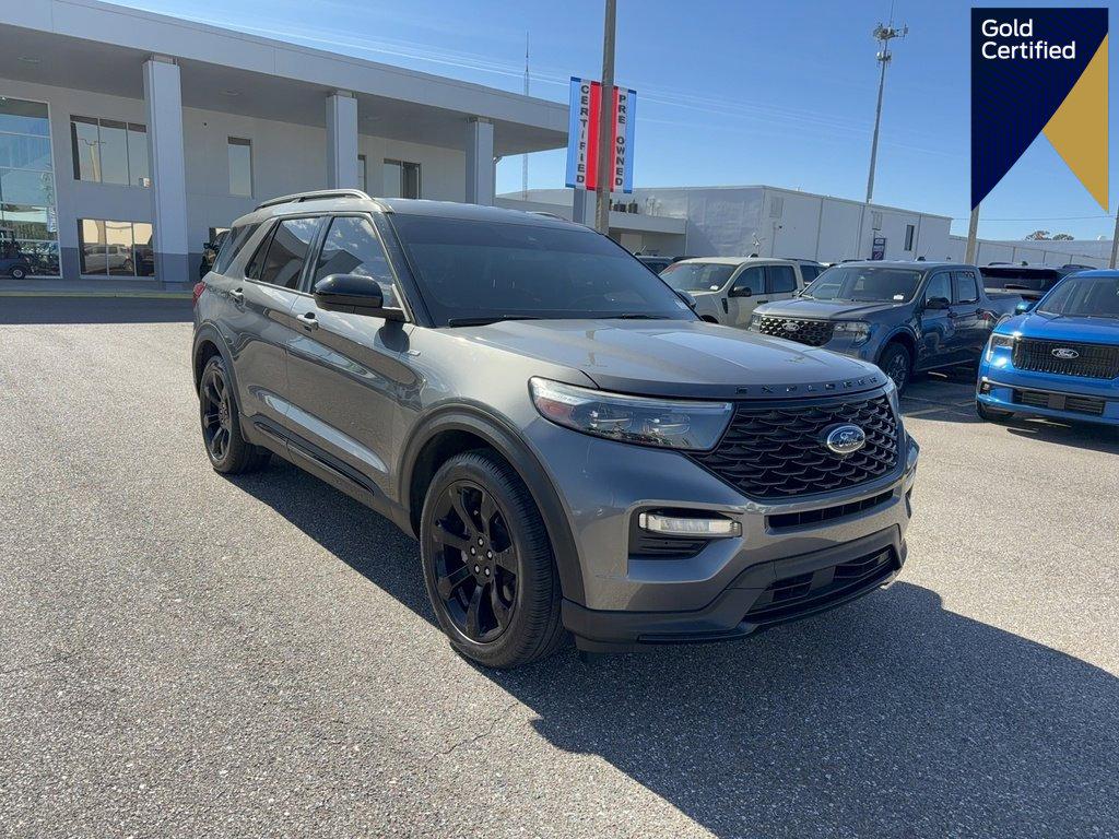 Certified 2022 Ford Explorer ST-Line w/ Class IV Trailer Tow Package image 1