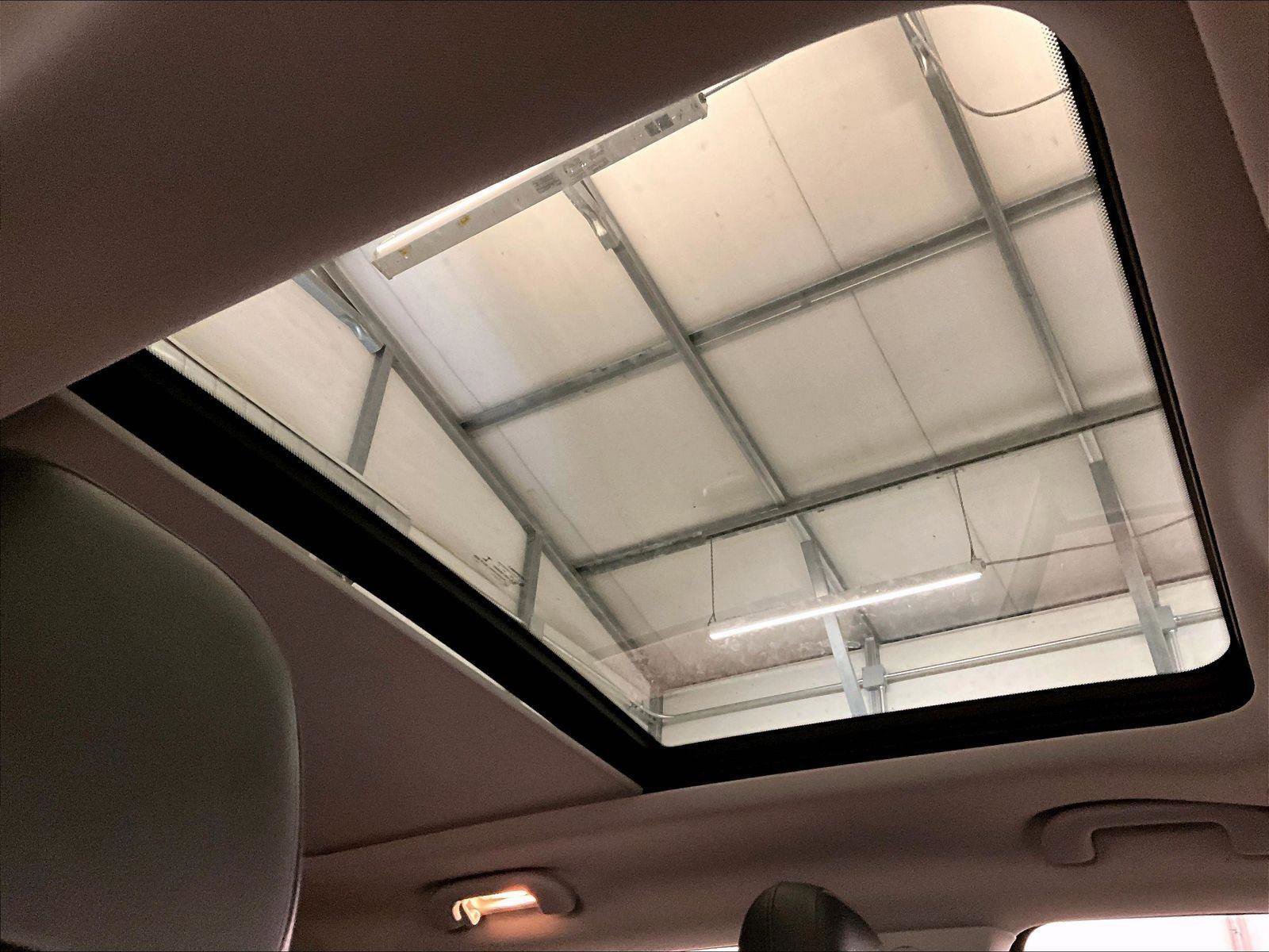 Used 2019 Jeep Compass Latitude w/ Cold Weather Group image 21