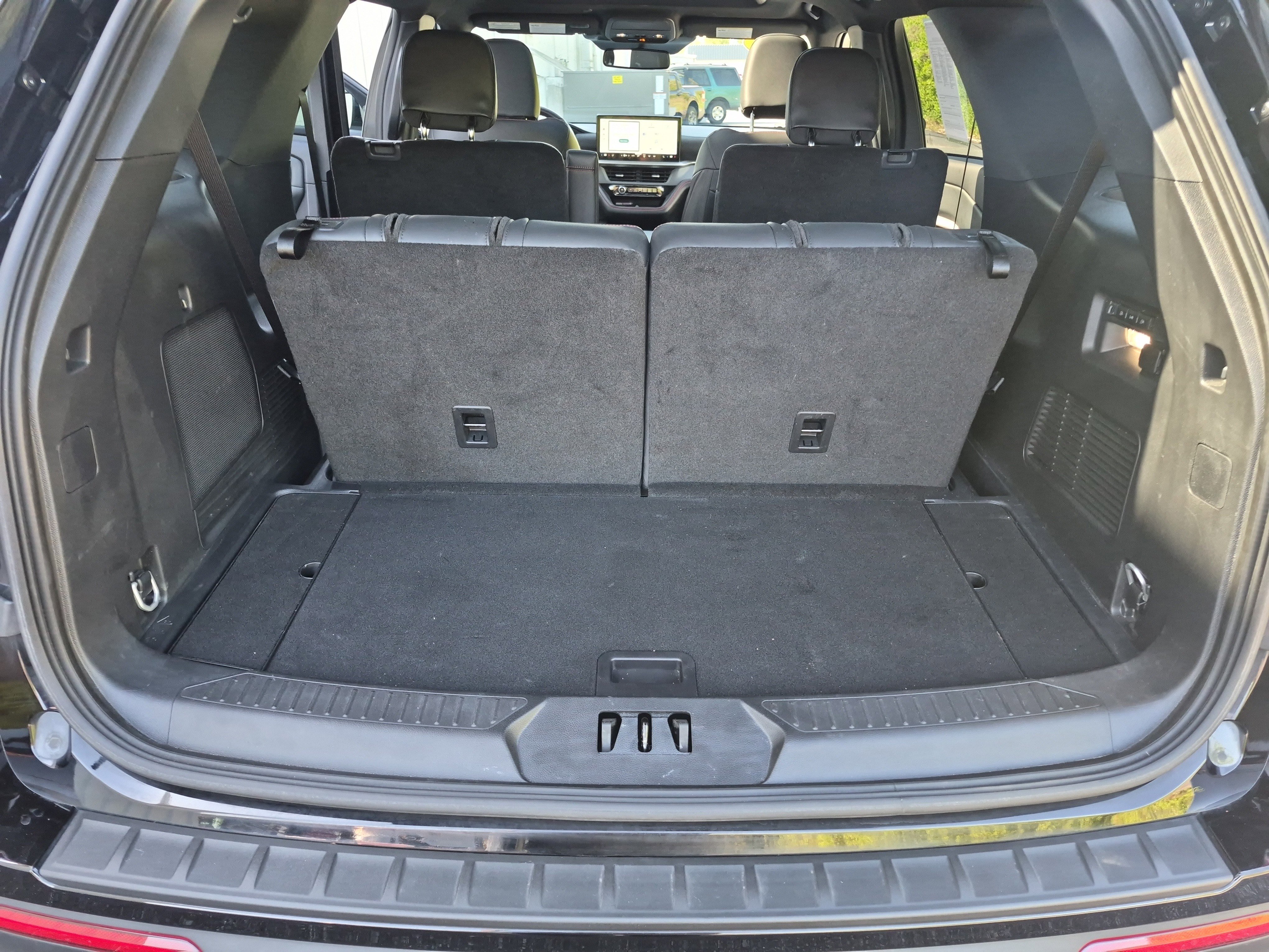 Certified 2025 Ford Explorer ST w/ Sun And Sound Package AWD/4WD image 17