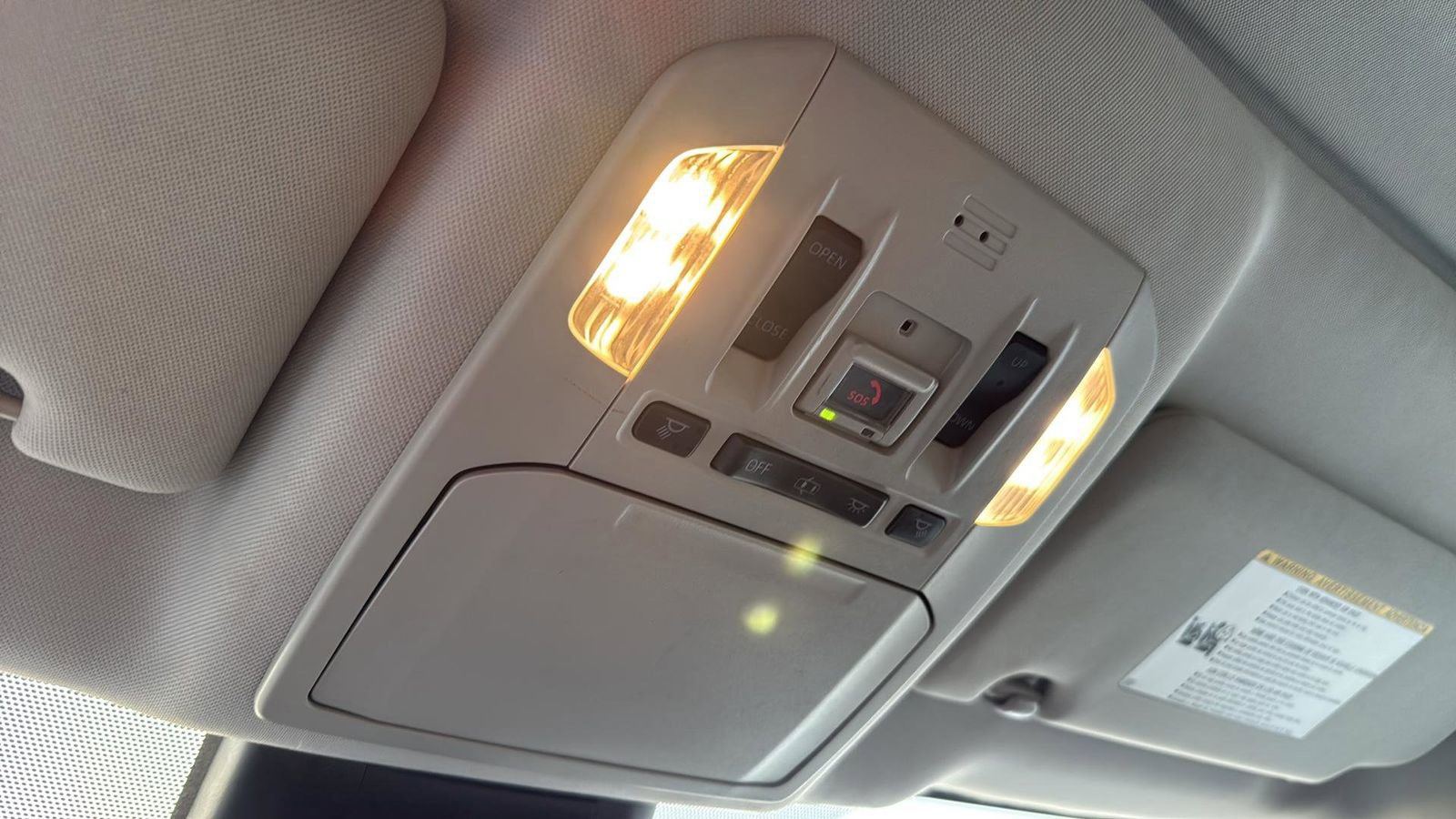 Used 2021 Toyota Highlander XLE image 21