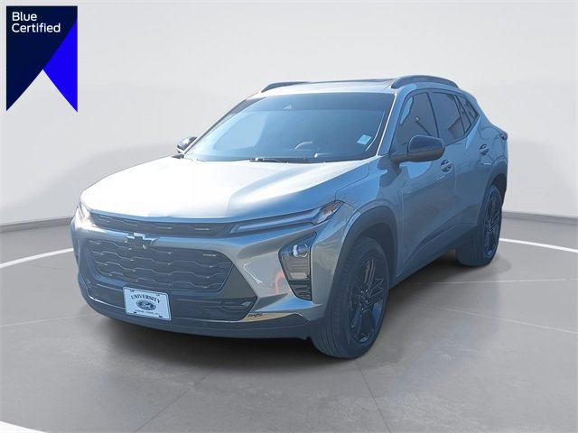 Used 2025 Chevrolet Trax ACTIV w/ Sunroof Package image 1