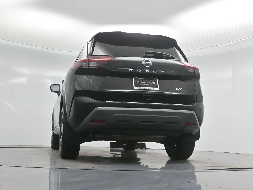Used 2021 Nissan Rogue SV image 19