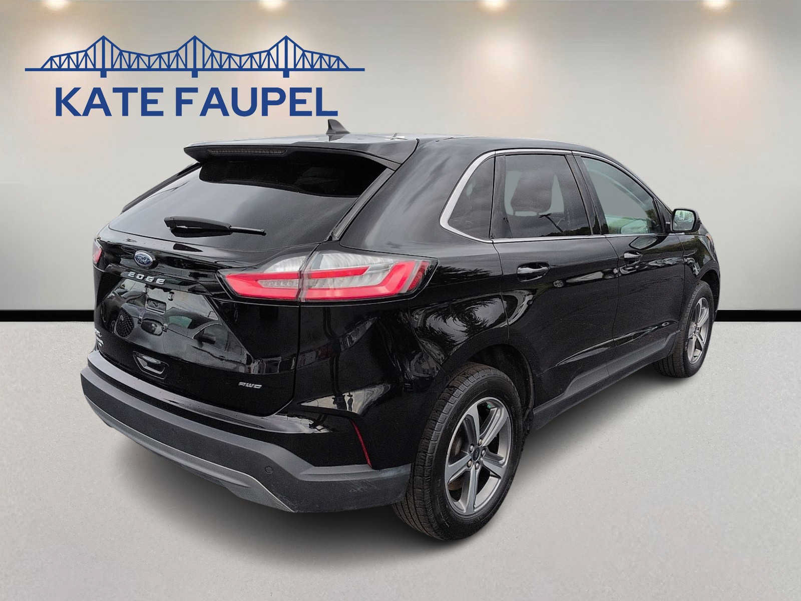 Certified 2024 Ford Edge SEL w/ Convenience Package AWD/4WD image 7