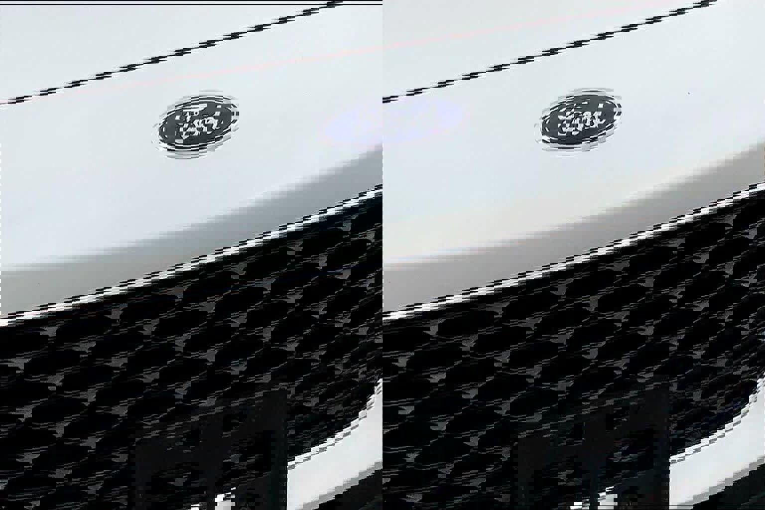 Certified 2022 Ford Escape SEL image 30