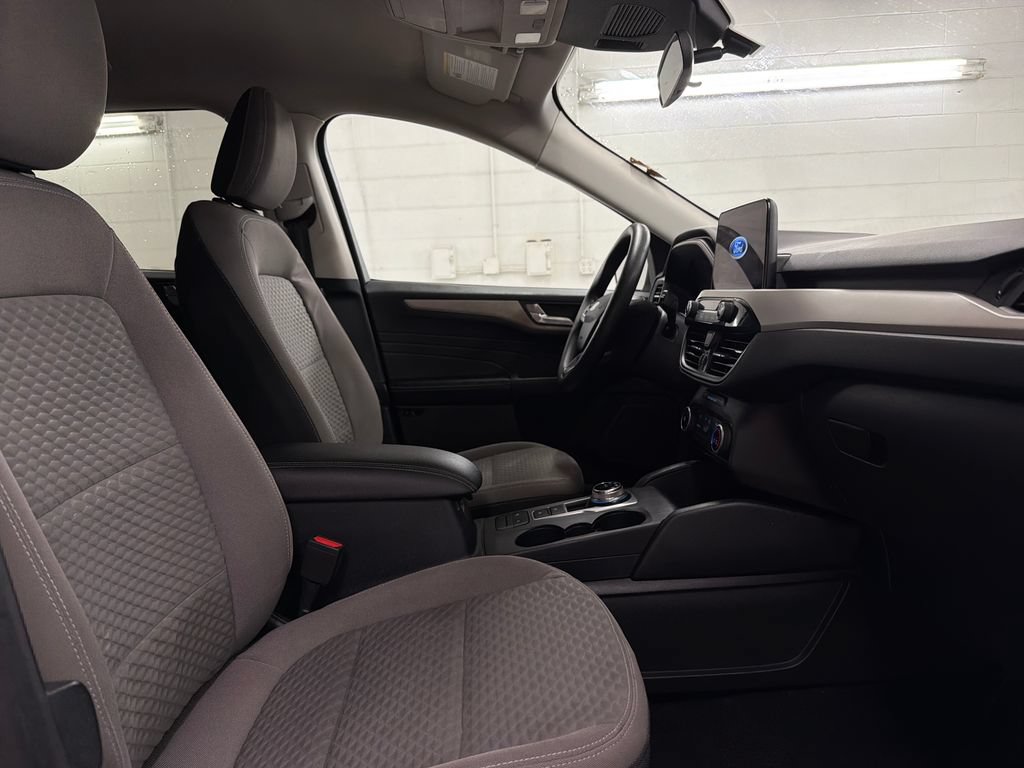 Certified 2021 Ford Escape SE FWD image 31