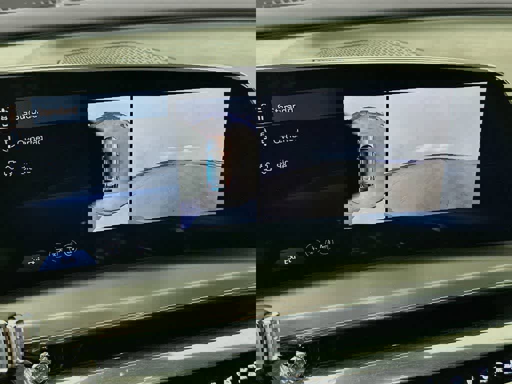 Used 2024 Cadillac Lyriq Luxury image 27