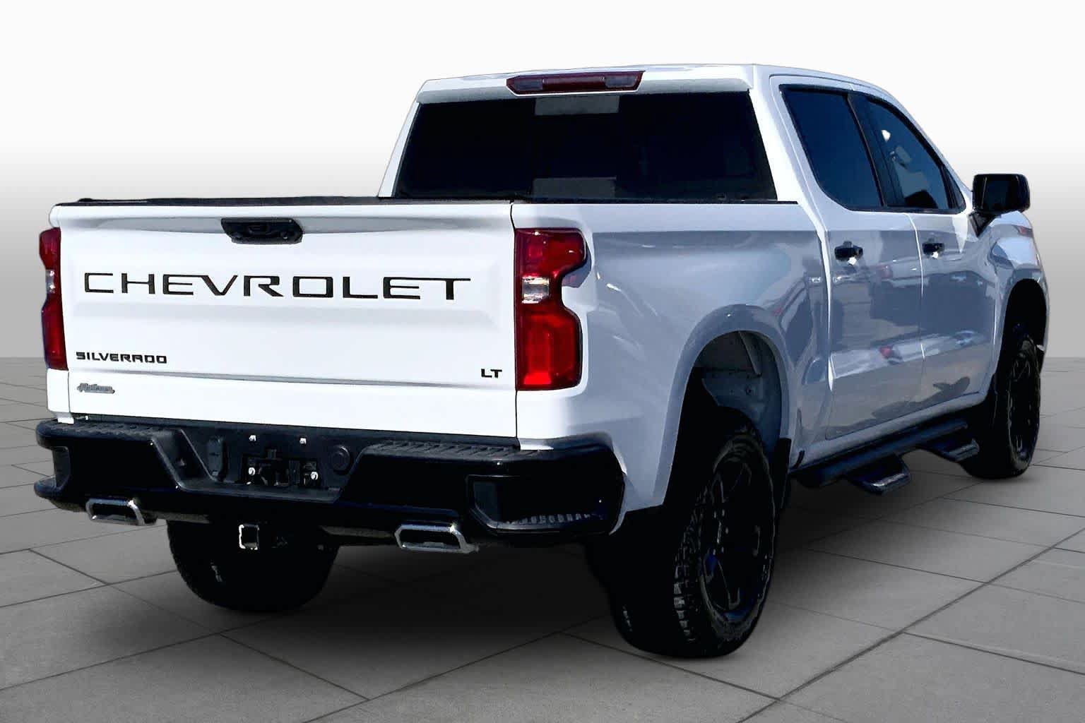Used 2024 Chevrolet Silverado 1500 LT Trail Boss w/ Convenience Package II AWD/4WD image 13