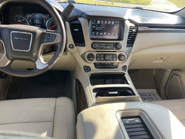 Used 2019 GMC Yukon Denali w/ Denali Ultimate Package AWD/4WD image 12